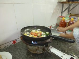 Cooking the Ca Xao Ghua Ngot